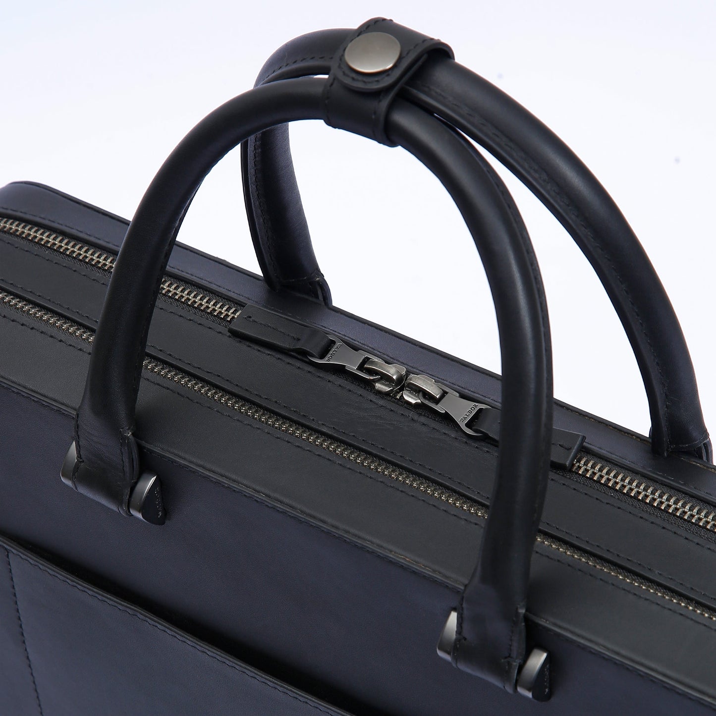 Nomad All-leather Briefcase